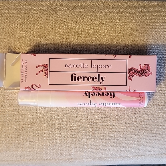 Nanette Lepore Fiercely Eau de Parfum - Picture 1 of 5